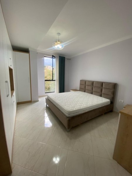 Tirane, shitet apartament 2+1+Aneks+Ballkon, Kati 4, 83 m² 97,000 € (shkoze)