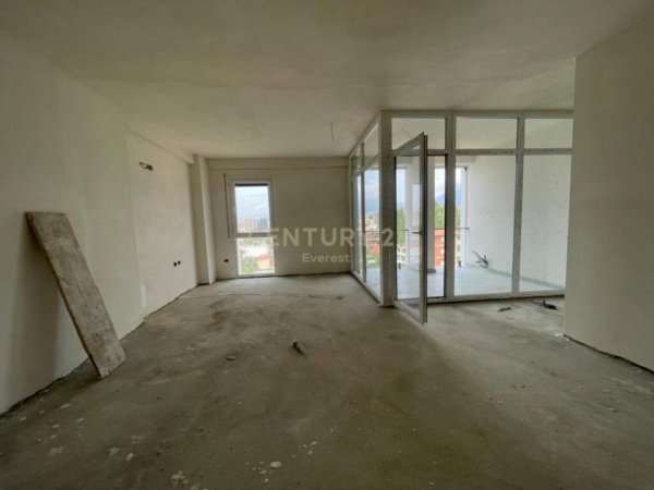 Tirane, shitet apartament 2+1, Kati 4, 124 m² 170,000 € (bulevardi i ri)