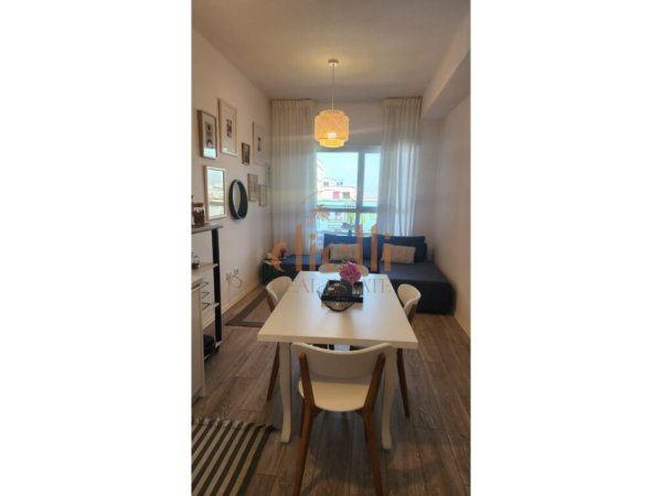 Tirane, shitet apartament 1+1, , 53 m² 85,000 € 