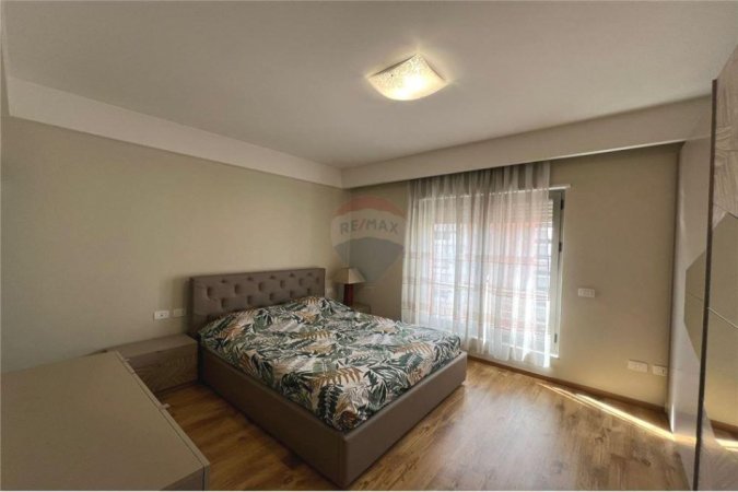 Tirane, jepet me qera apartament 2+1, Kati 6, 122 m² 1,200 € (APARTAMENT 2+1 ME QIRA TE KOMPLEKSI DELIJORGJI)