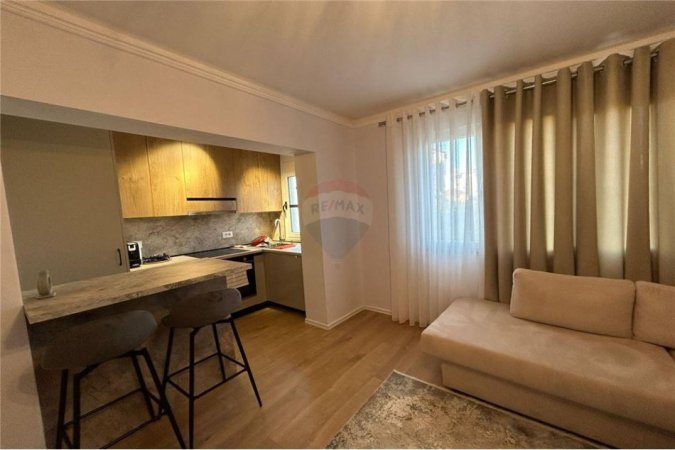 Tirane, shitet apartament 1+1, Kati 4, 56 m² 129,000 € (tregu elektrik)