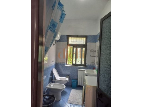 Tirane, jepet me qera apartament 2+1, Rruga e Elbasanit-Sofra e Ariut, 420 €