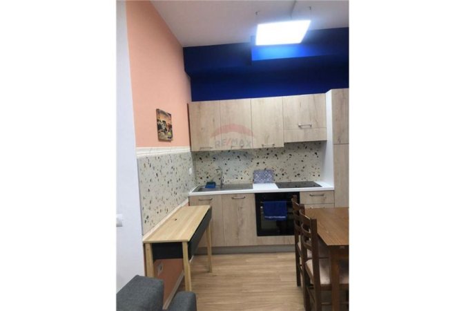 Tirane, jepet me qera apartament 1+1, Kati 3, 66 m² 350 € (Ali dem)