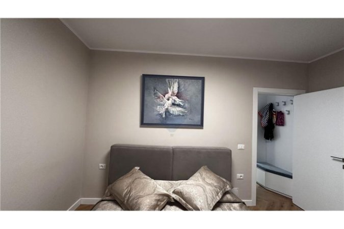 Tirane, jepet me qera apartament 2+1+Aneks+Ballkon, Kati 6, 116 m² 700 € (Fusha e aviacionit)