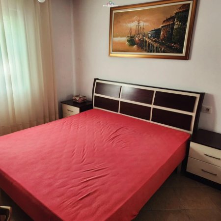 Tirane, jepet me qera Vile 2+1, Kati 1, 100 m² 470 € (ali demi)