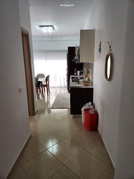 Tirane, jepet me qera apartament 1+1+Ballkon, Kati 3, 70 m² 350 € (fresk)