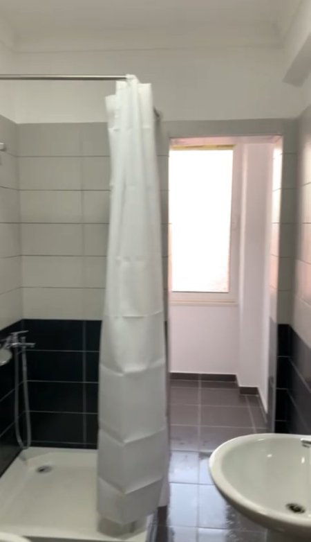 Tirane, jepet me qera apartament 1+1, Kati 5, 45 m² 350 € (Fresk)