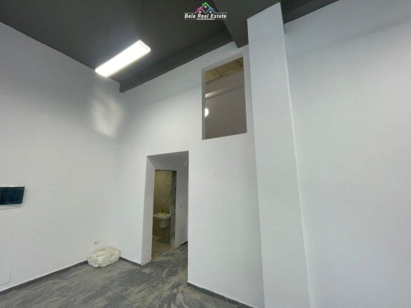 Tirane, jepet me qera ambjent biznesi , , 120 m² 800 € (astir)