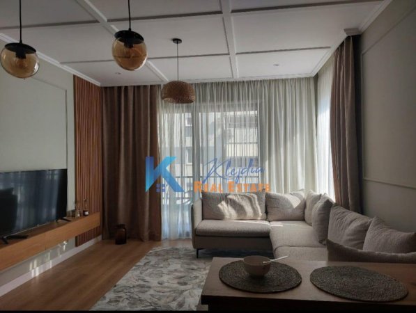 Tirane, shes apartament 2+1+Ballkon, Kati 4, 103 m² 185,000 € (Kinostudio)