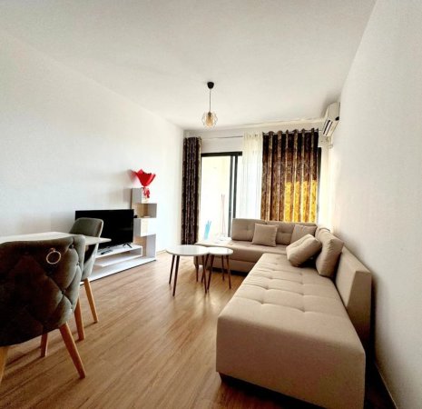 Tirane, shitet apartament , Kati 8, 70 m² 89,000 € (Astir)