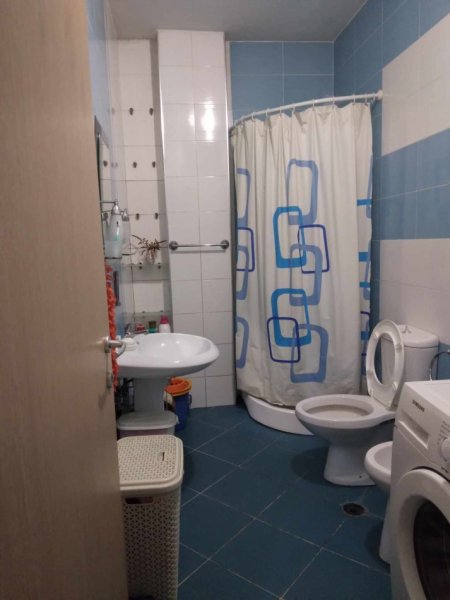 Tirane, jepet me qera apartament , Kati 2, 56 m² 400 € (Rruga Elbasanit)