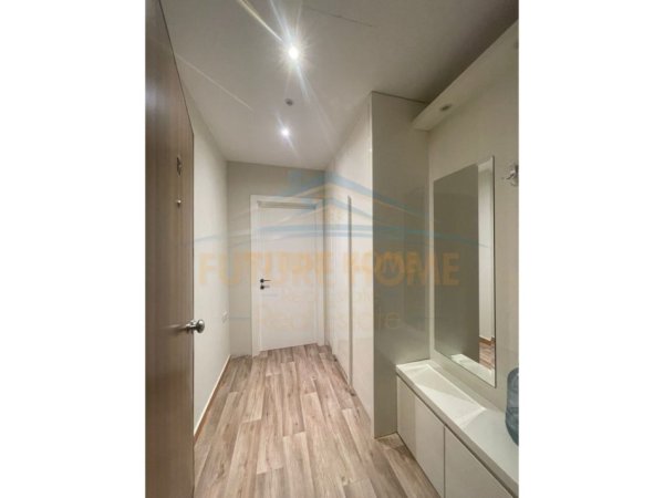 Tirane, shitet apartament 3+1+Aneks+Ballkon, Kati 5, 125 m² (Komuna e Parisit)