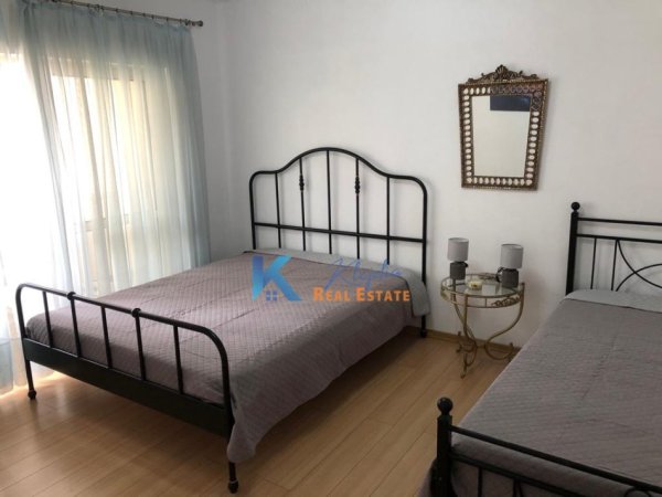 Tirane, jap me qera apartament 2+1+Ballkon, Kati 3, 85 m² 700 € (Stadiumi Dinamo)