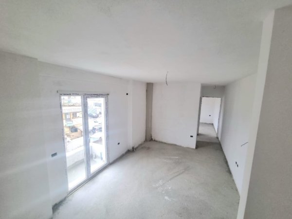 Tirane, shitet apartament 1+1+Ballkon, Kati 3, 45 m² 71,000 € (SELITE)