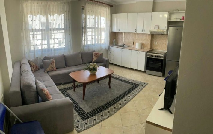 Tirane, jepet me qera apartament 1+1, Kati 6, 55 m² 400 € (5 maj)