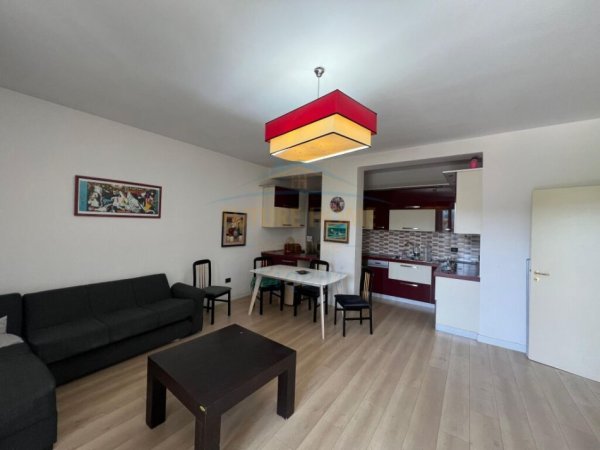 Tirane, shitet apartament 2+1, Kati 2, 122 m²  335,000 € (RRUGA E KOSOVAREVE)