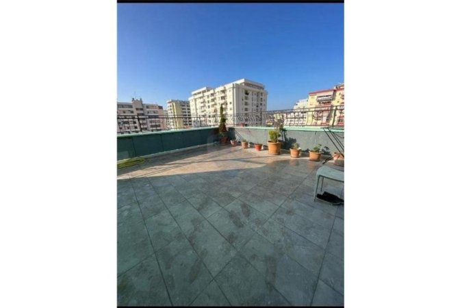 Durres, shitet apartament 4+1+Aneks+Ballkon, Kati 7, 252 m² 175,000 € (Shite Apartament 4+2 pranë Markates , Durres)