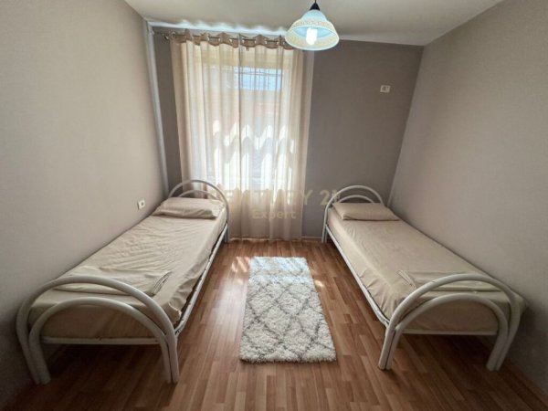 Tirane, jepet me qera apartament 3+1+Aneks, Kati 1, 158 m² 800 € (Myslym Shyri expert93168)