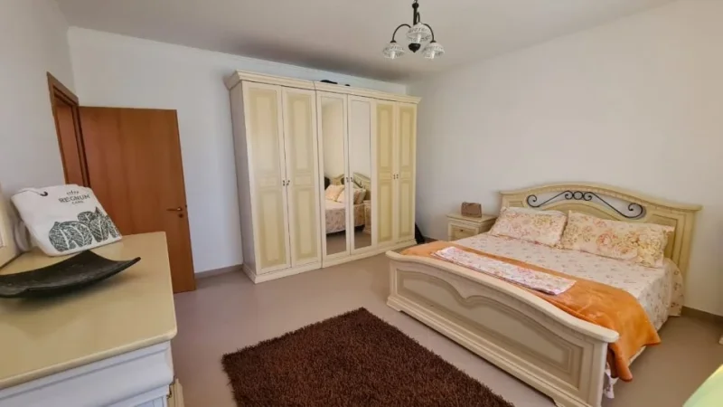 Apartament 2+1 per Shitje ne Golem.
