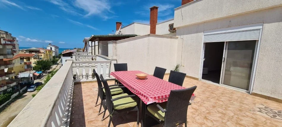 Apartament 2+1 per Shitje ne Golem.