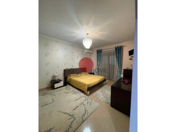 Tirane, shitet Vile 3 Katshe, , 500 m² 230,000 € (kamez)