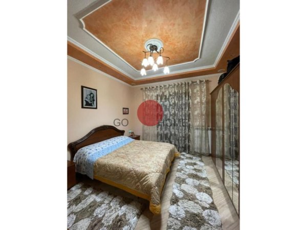 Tirane, shitet Vile 3 Katshe, , 500 m² 230,000 € (kamez)