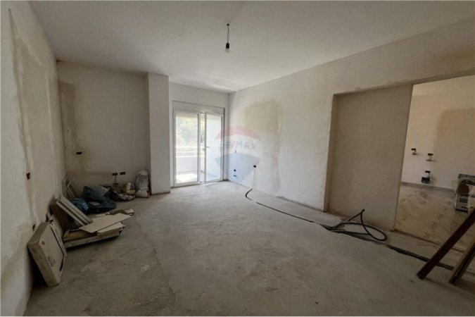 Vlore, shitet apartament 3+1+Aneks+Ballkon, Kati 3, 150 m² 290,000 € (Lungomare)