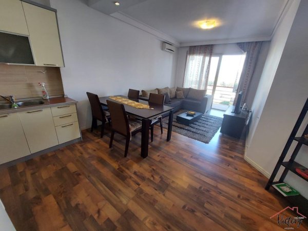 Shitet apartament 2+1 tek Vizion Plus ne Don Bosko.