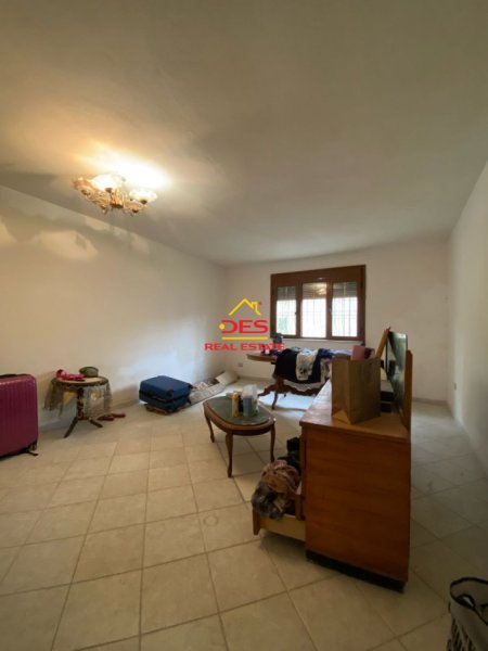 Vlore, shitet apartament 3+1, Kati 1, 108 m² 90,000 € (Rruga Ali Demi,Vlore)