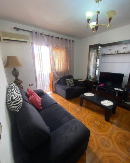 Tirane, shitet apartament 1+1+Ballkon, Kati 5, 70 m² 85,000 € (rruga Pandi Dardha Laprake)