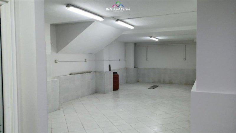 Tirane, shitet dyqan , Kati -1, 109 m² 98,000 € (pallati me shigjeta)