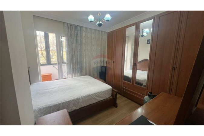 Tirane, jepet me qera apartament 2+1, , 90 m² 630 € (Apartament 2+1 per qira te Shkolla e Baletit !)