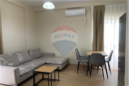 Tirane, shitet apartament 1+1, Kati 4, 68 m² 85,000 € (Rruga Kongresi i Manastirit - Porcelan - Oxhaku, Albania)