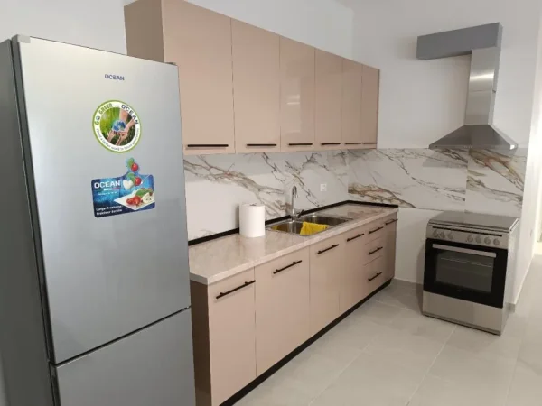 Tirane, jap me qera apartament 2+1+Aneks+Ballkon, Kati 2, 103 m² 550 € 