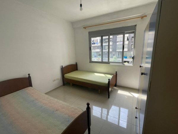 Tirane, jepet me qera apartament 2+1+Ballkon, Kati 3, 90 m² 400 € (Astir)