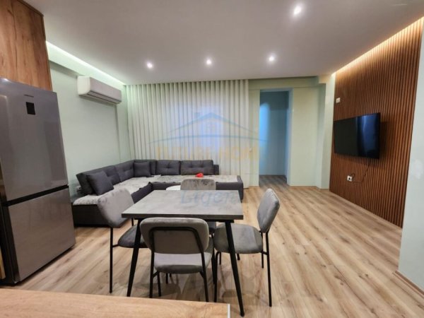 Tirane, shitet apartament 2+1, Kati 4, 89 m² 149,000 € 