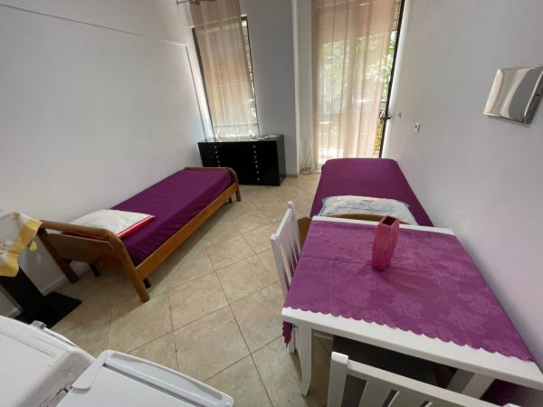 Tirane, jepet me qera garsonier 1 Katshe, Kati 1, 27 m² 250 € (Ali Demi)