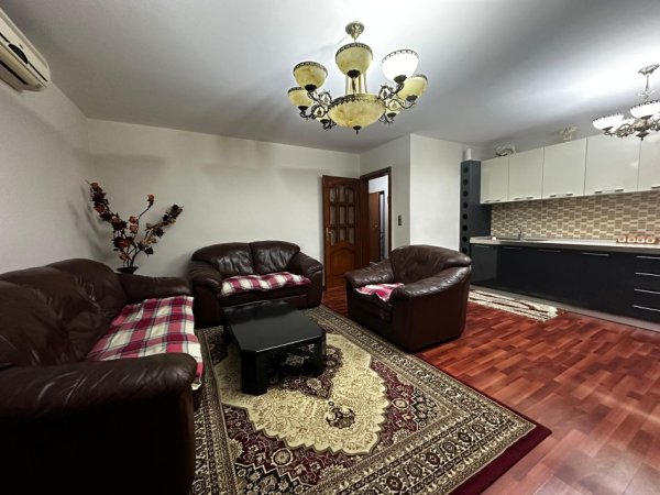 Tirane, jepet me qera apartament 2+1+Ballkon, Kati 5, 83 m² 500 € (rruga Fortuzi)