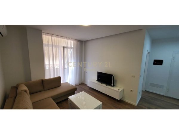 Tirane, jepet me qera apartament 1+1+Ballkon, , 55 m² 450 € 