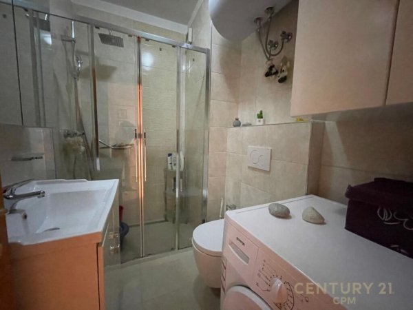 Tirane, shitet apartament 2+1+Ballkon, Kati 5, 108 m² 220,000 € (Komuna e Parisit)