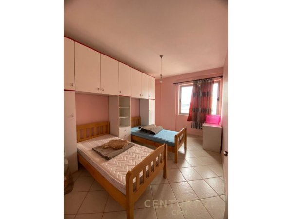 Tirane, jepet me qera apartament 2+1, Kati 10, 120 m² 400 € (Bar Artisti Astir)