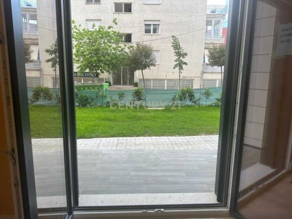 Tirane, jepet me qera apartament 2+1, Kati 1, 150 m² 550 € (Kodra e Diellit)