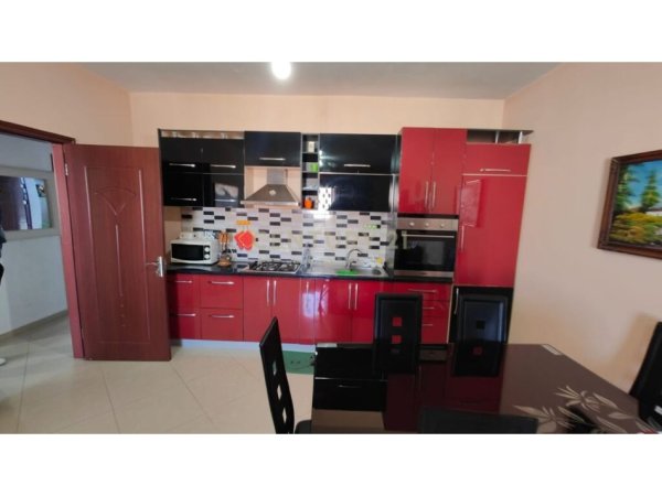 Tirane, jepet me qera apartament 2+1+Aneks+Ballkon, Kati 7, 94 m² 450 € (Astir)