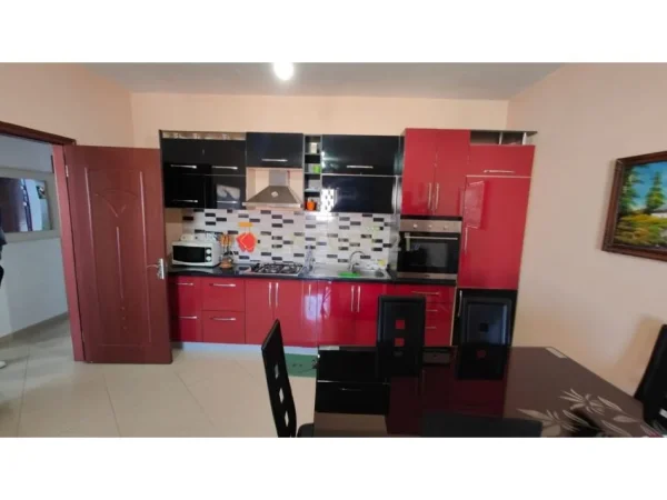 Tirane, jepet me qera apartament 2+1+Aneks+Ballkon, Kati 7, 94 m² 450 € (Astir)