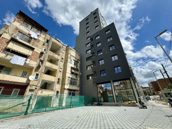 Tirane, jepet me qera apartament 1+1 (preferohet për zyra), Kati 1, 78 m² 600 € (Rruga Qemal Stafa)