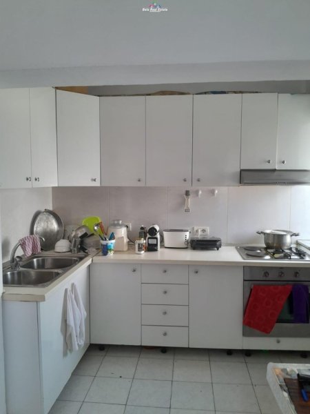 Tirane, shes apartament 3+1, Kati 3, 103 m² 145,000 € (xhamllik)