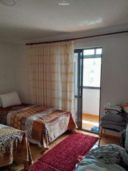 Tirane, shes apartament 3+1, Kati 3, 103 m² 145,000 € (xhamllik)