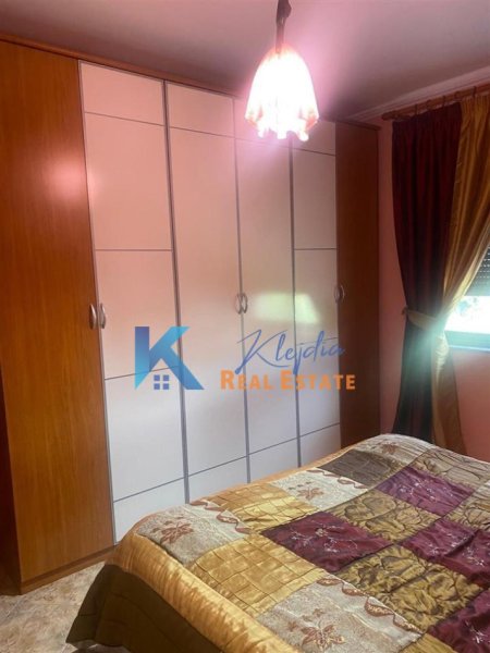 Tirane, jepet me qera apartament 2+1+Ballkon, Kati 4, 80 m² 600 € (Rruga Mine Peza)