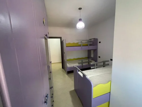 Tirane, jepet me qera apartament 2+1+Ballkon, Kati 5, 120 m² 750 € (RRUGA QEMAL STAFA)