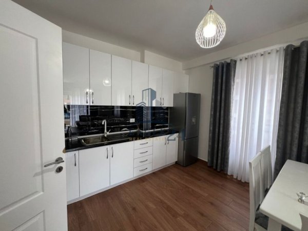 Tirane, shitet apartament 2+1+Ballkon, Kati 5, 105 m² 145,000 € (Astir)